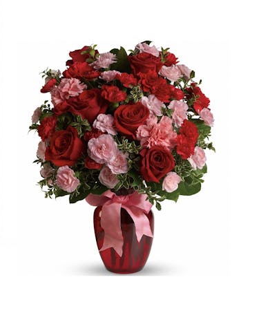 Presenting bouquet speech picture