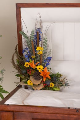 Phoenix Az Masculine Funeral Flowers Sympathy Flowers For Men